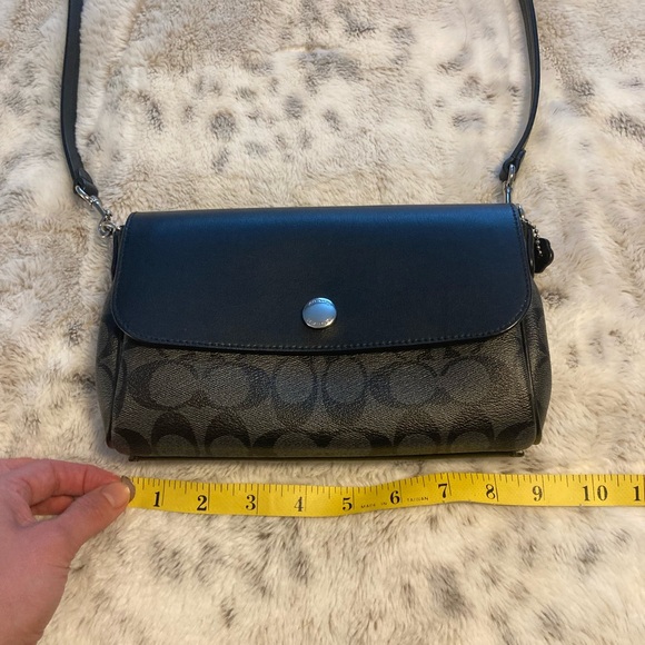 Coach reversible crossbody purse - Picture 8 of 8